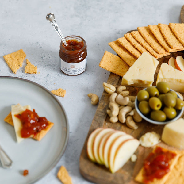 Mini Spicy Tomato & Caramelised Onion Chutney